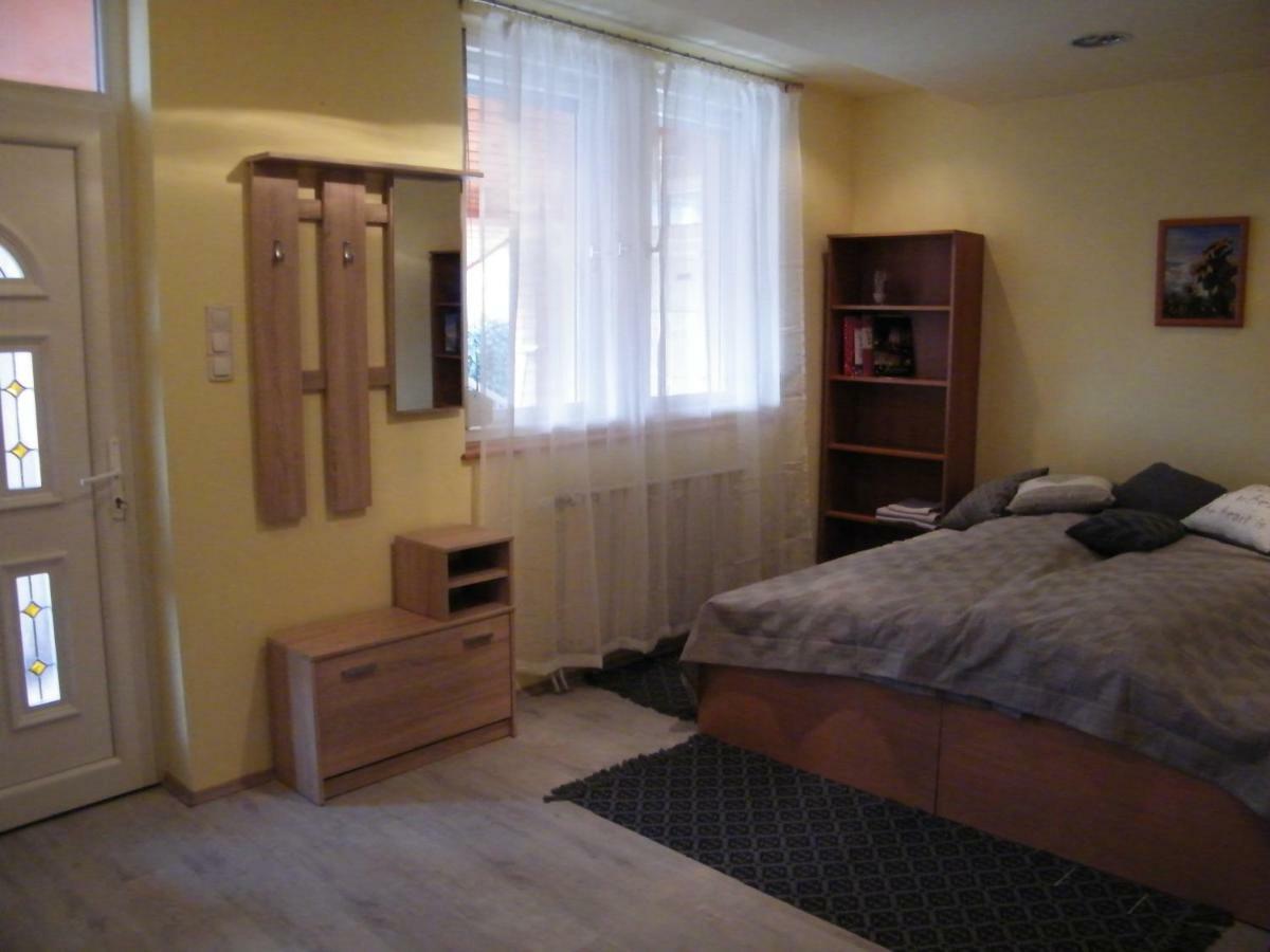 Pal Utcai Apartman Miskolc Luaran gambar