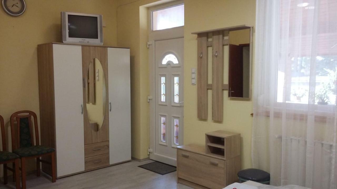 Pal Utcai Apartman Miskolc Luaran gambar